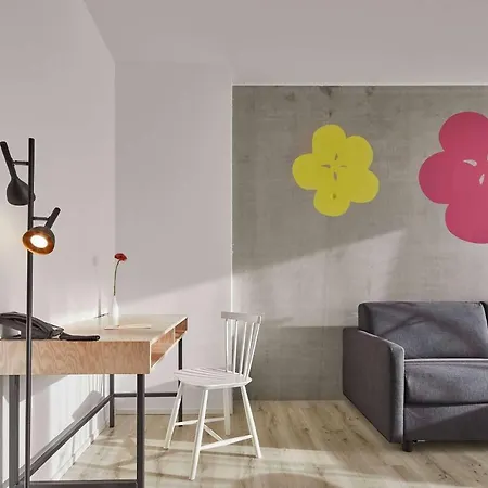 Flowers Hotel 3*